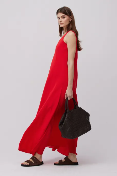Czerwona maxi sukienka z jedwabiu