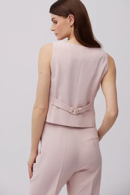 Kamizelka do garnituru w pudrowym różu