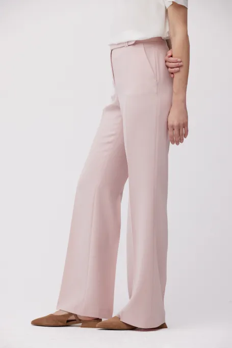 Spodnie w kolorze pudrowy róż do garnituru