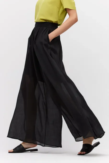 Czarne szerokie spodnie z ramii czarny