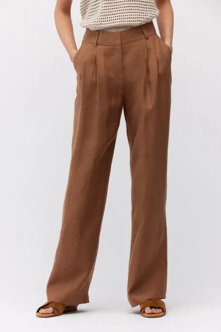 Brązowe lniane spodnie do garnituru brązowy