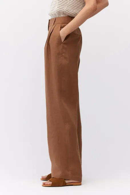 Brązowe lniane spodnie do garnituru brązowy