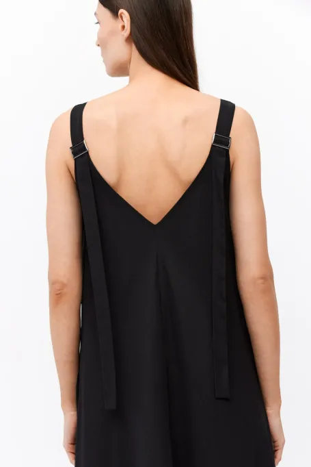 Czarna sukienka z jedwabiu czarny