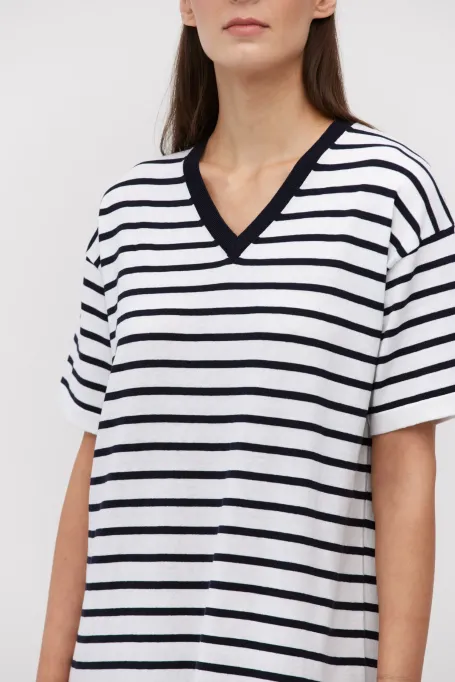 Sukienka tuba w paski biały