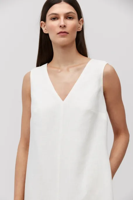 Biała długa sukienka z lnu Biała długa sukienka z lnu