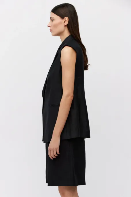 Czarna taliowana kamizelka z lnu