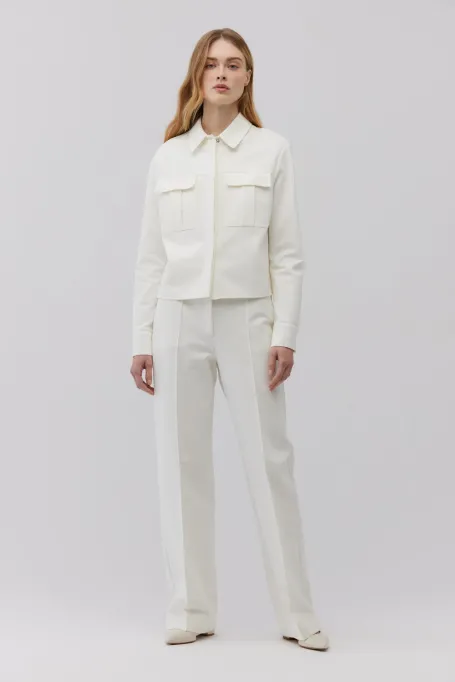 Biały koszulowy żakiet