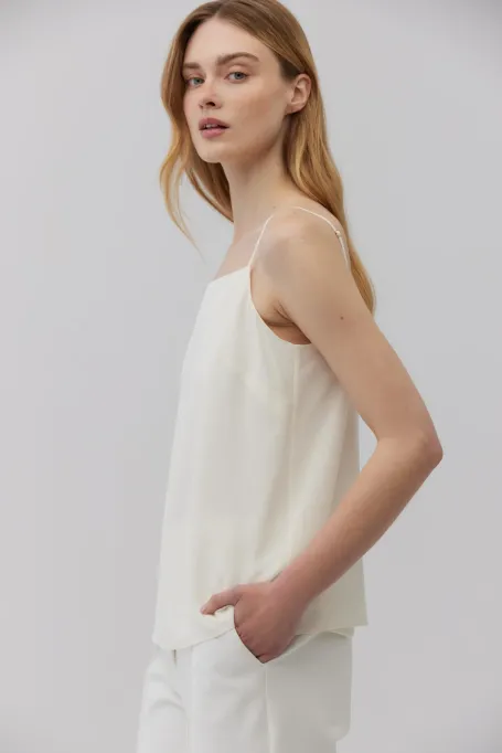 Top jedwabny z kwadratowym dekoltem beż