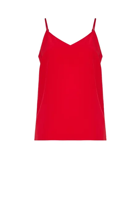 Czerwony jedwabny top na ramiączkach