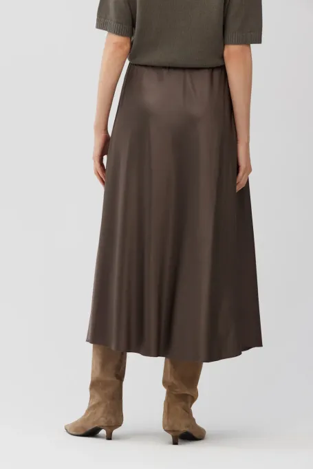 Brązowa jedwabna spódnica midi