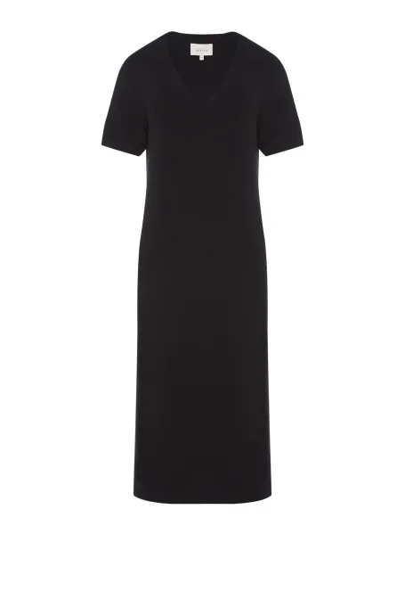 Czarna dzianinowa sukienka z dekoltem V