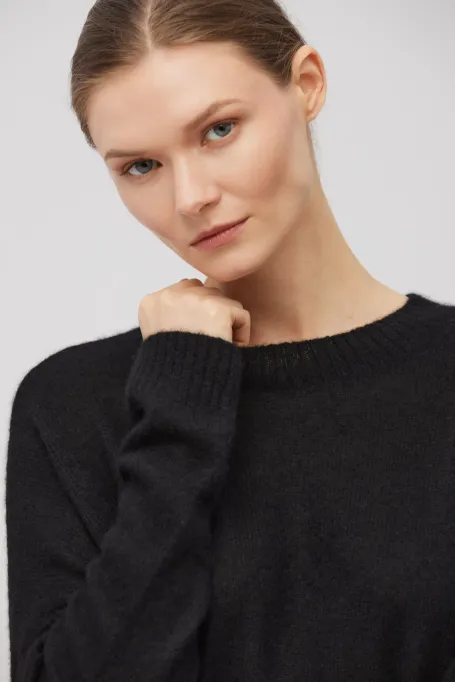 Czarny sweter z kaszmirem i jedwabiem