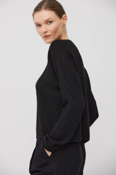 Czarny sweter z kaszmirem i jedwabiem