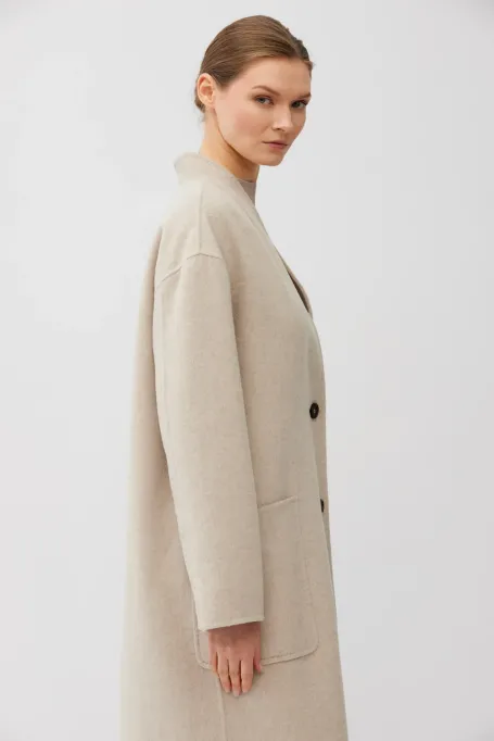 Beżowy płaszcz z wełny i jedwabiu doubleface