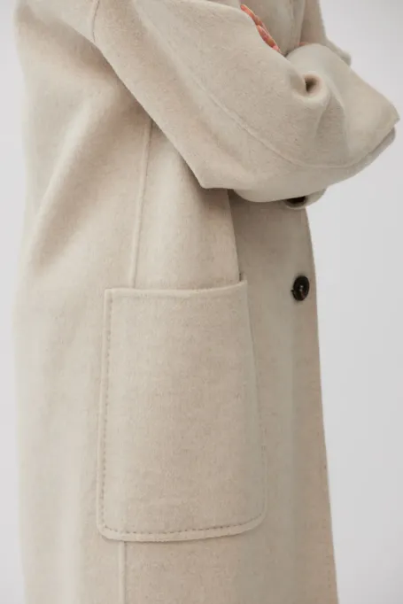 Beżowy płaszcz z wełny i jedwabiu doubleface