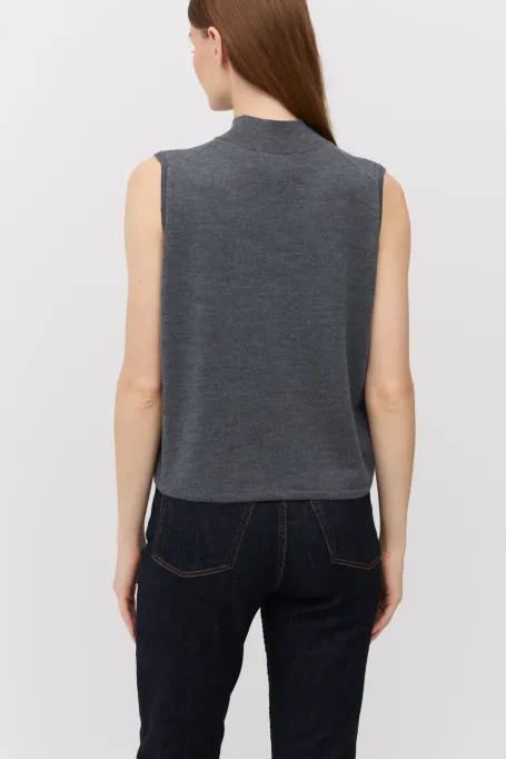 Szary półgolf bez rękawów