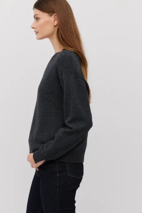 Szary sweter z kaszmirem i wełną merino