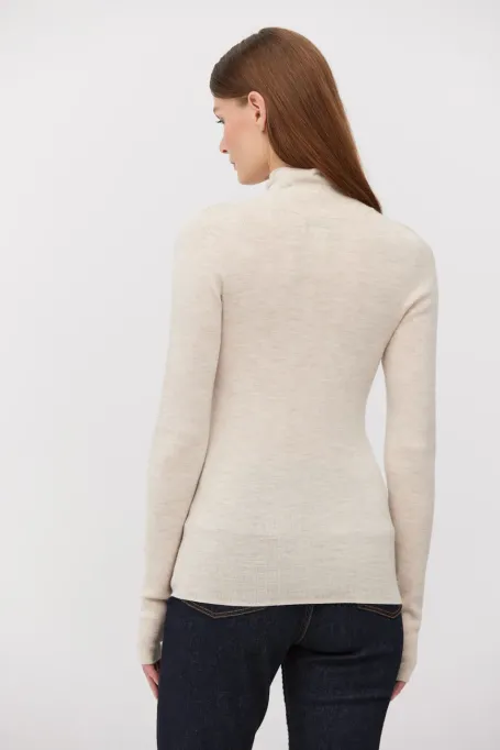 Beżowy półgolf z wełny merynosowej