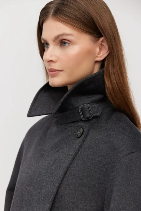 Ciemnoszara kurtka z wełny