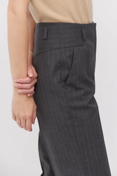 Szare wełniane spodnie w paski do garnituru