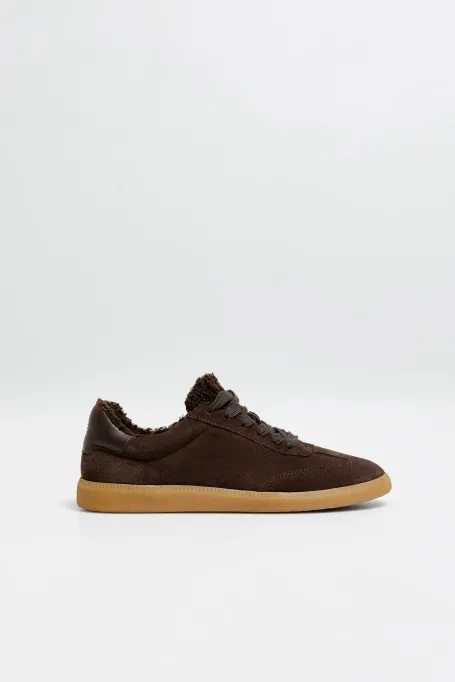 Zamszowe sneakersy z futerkiem damskie - Patrizia Aryton