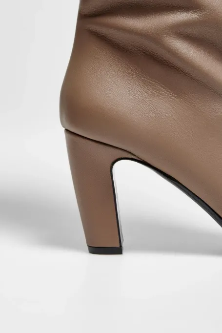 Brązowe kozaki z szeroką cholewką damskie - Patrizia Aryton