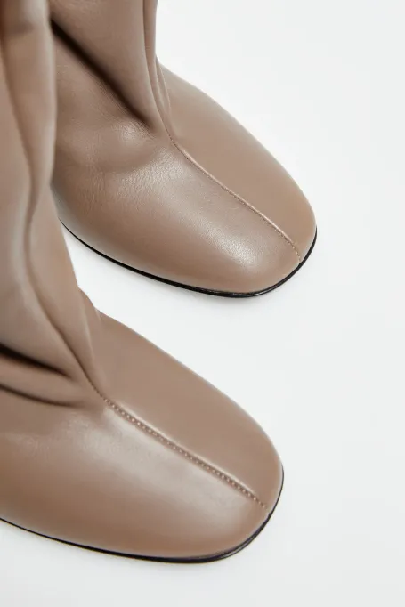 Brązowe kozaki z szeroką cholewką damskie - Patrizia Aryton