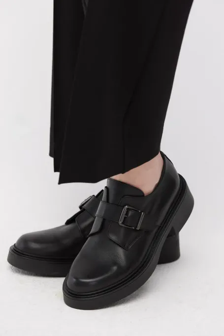 Czarne monk shoes