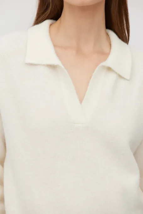 Śmietankowy sweter z wełną alpaki Śmietankowy sweter z wełną alpaki