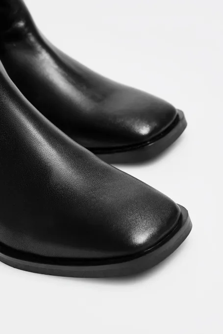 Czarne skórzane botki Czarne skórzane botki