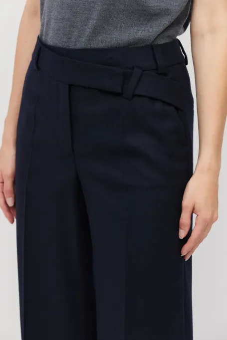 Granatowe spodnie do garnituru z kaszmirem