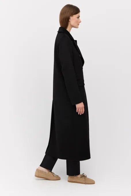 Czarny płaszcz z domieszką jedwabiu i kaszmiru Czarny płaszcz z domieszką jedwabiu i kaszmiru