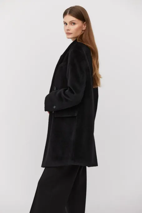 Czarna kurtka z baby suri alpaką Czarna kurtka z baby suri alpaką