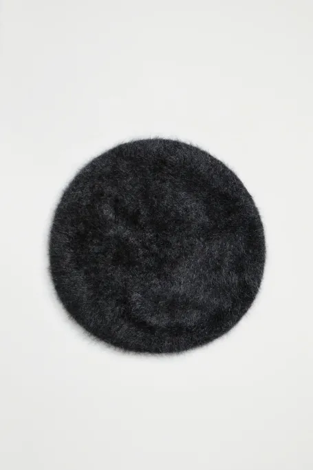 Szary beret z kaszmiru