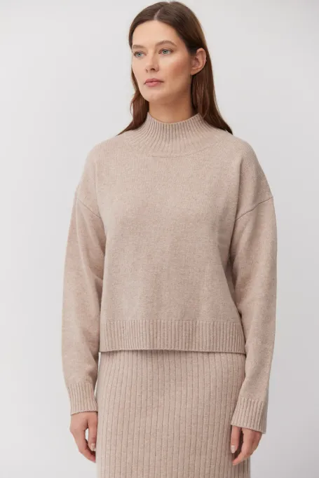 Sweter półgolf z wełny merynosowej beż