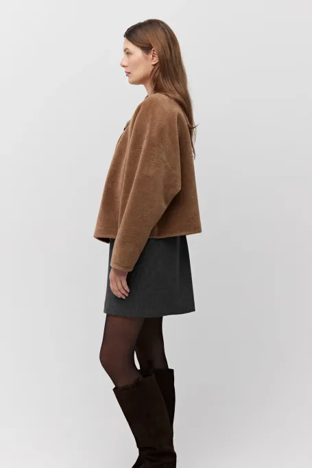 Kurtka z wełny teddy bear ze skórzanym zapięciem brązowy