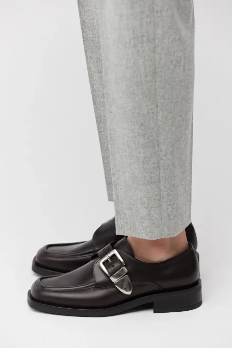 Skórzane monki z klamrą brązowy