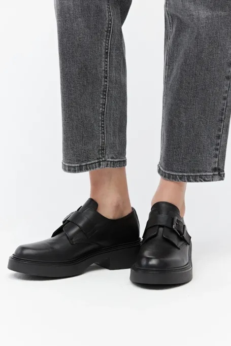 Czarne monk shoes