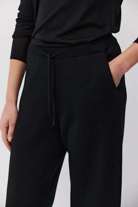 Spodnie z wełny merynosowej czarny