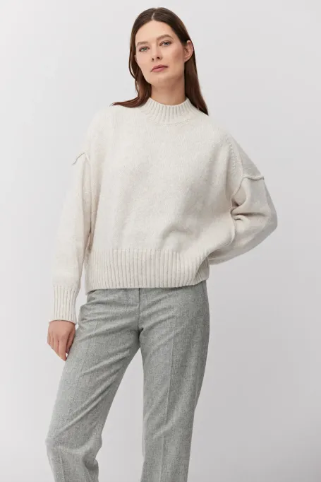 Sweter z wełną merynosową beż