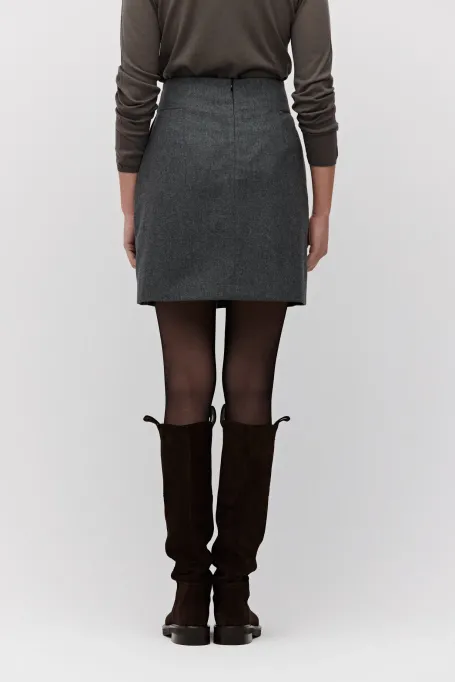 Szara mini spódnica z kaszmirem