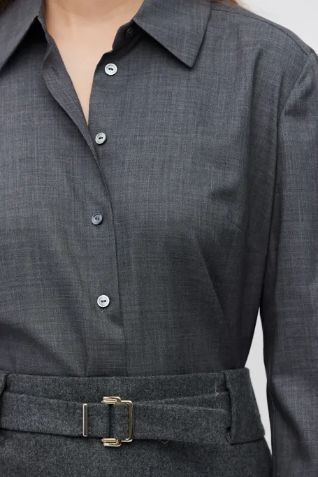 Szara wełniana koszula z szerokimi mankietami