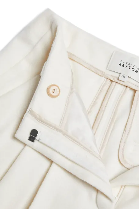 Śmietankowe wełniane spodnie do garnituru z kaszmirem damskie - Patrizia Aryton Śmietankowe wełniane spodnie do garnituru z kaszmirem damskie - Patrizia Aryton