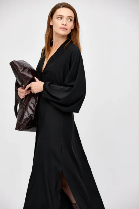 Czarna sukienka z jedwabiu