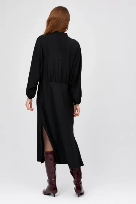 Czarna sukienka z jedwabiu