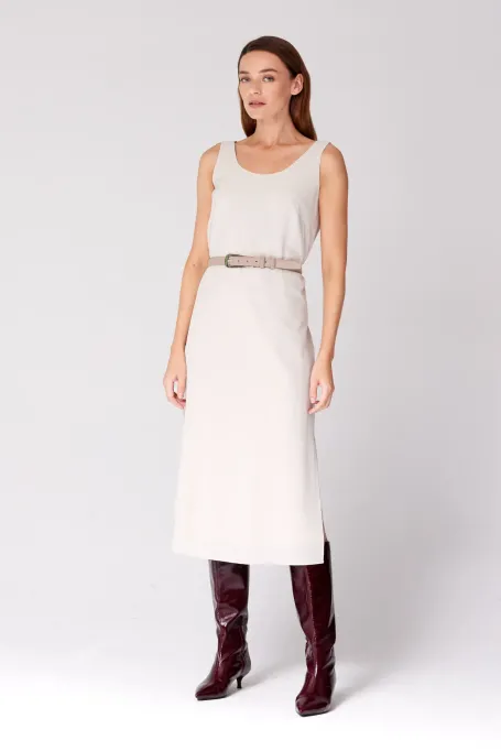 Beżowa sukienka z jedwabiu