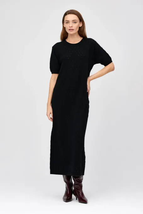 Sukienka z wełny merynosowej i domieszki wełny alpaki czarny