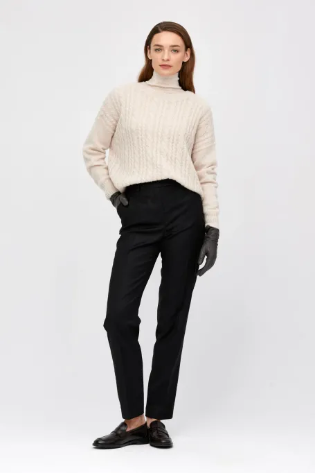 Czarne wełniane spodnie do garnituru