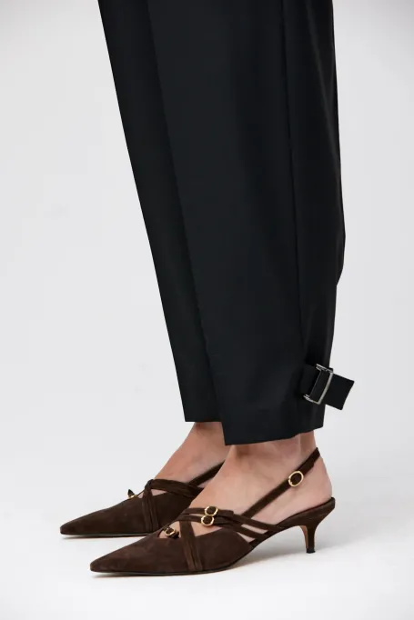 Spodnie z zapięciem na kostce czarny