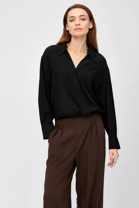 Czarne body z jedwabiu